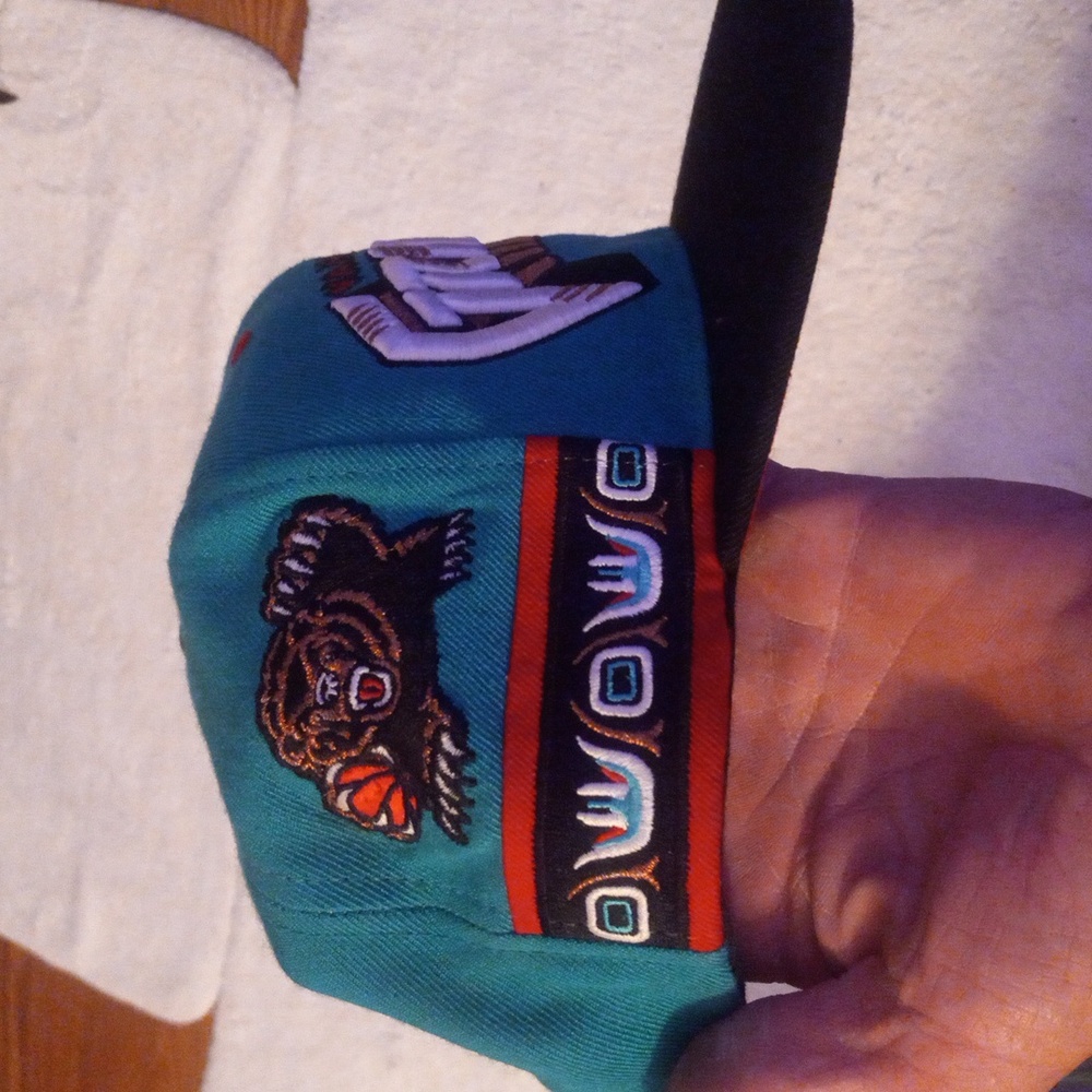 Hat - Picture 2 of 4